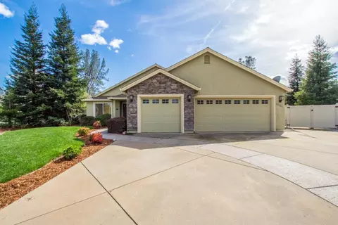 2051 Terra Nova Dr, Redding, CA 96003 photo 2