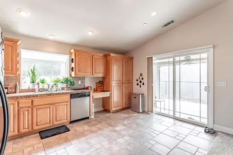 2051 Terra Nova Dr, Redding, CA 96003 photo 11