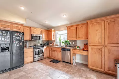 2051 Terra Nova Dr, Redding, CA 96003 photo 10