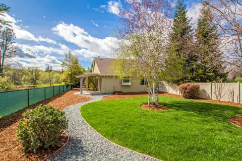 2051 Terra Nova Dr, Redding, CA 96003 photo 23
