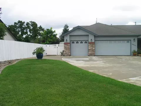 4055 Cambria Dr, Redding, CA 96002 photo 3