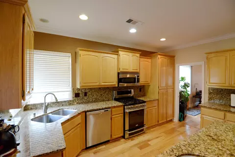 4055 Cambria Dr, Redding, CA 96002 photo 15