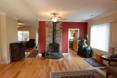 4055 Cambria Dr, Redding, CA 96002 photo 7