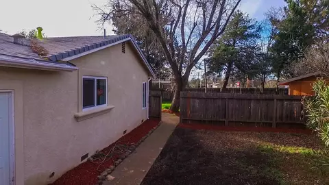 2221 Jonquil Way, Redding, CA 96002 photo 39