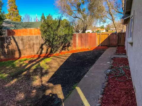 2221 Jonquil Way, Redding, CA 96002 photo 46