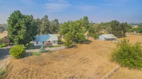 475 Kaer Ave, Red Bluff, CA 96080 photo 4