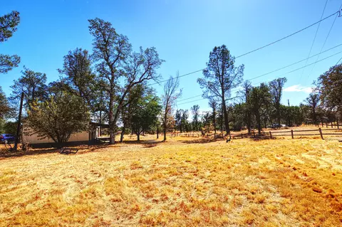 21098 Golden W Rd, Redding, CA 96003 photo 13