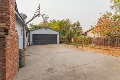 2553 Belladonna St, Redding, CA 96002 photo 23