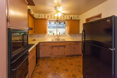 2553 Belladonna St, Redding, CA 96002 photo 7
