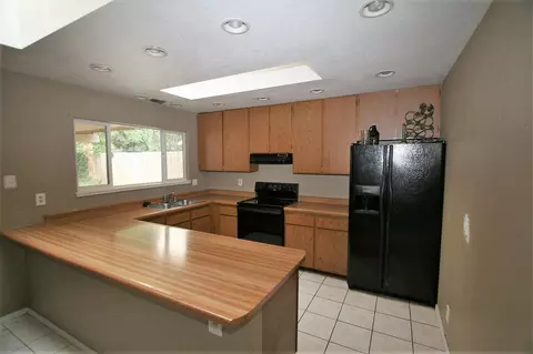 1146 Belcrest Dr, Redding, CA 96003 photo 5