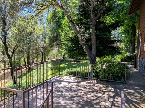 13533 Hanna Way, Redding, CA 96003 photo 79