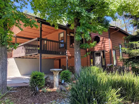 13533 Hanna Way, Redding, CA 96003 photo 2