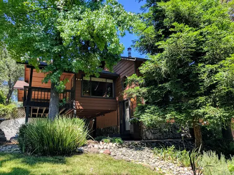 13533 Hanna Way, Redding, CA 96003 photo 1