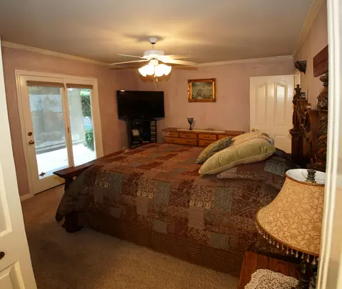 3661 Eagle Pkwy, Redding, CA 96001 photo 17