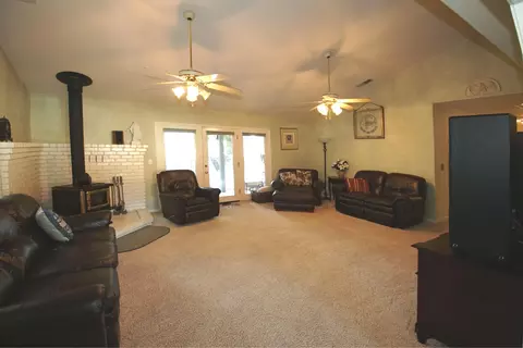 3661 Eagle Pkwy, Redding, CA 96001 photo 11
