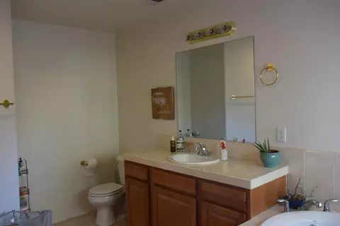 633 Marijean Way, Redding, CA 96003 photo 8