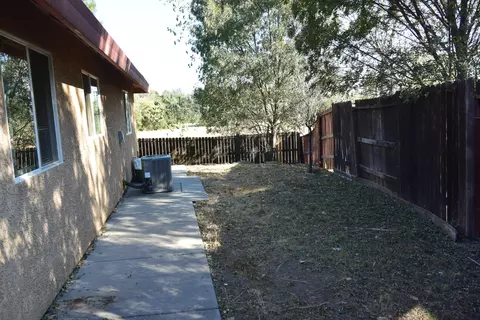 633 Marijean Way, Redding, CA 96003 photo 13