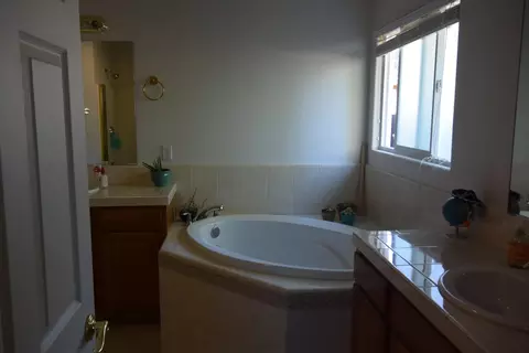 633 Marijean Way, Redding, CA 96003 photo 11