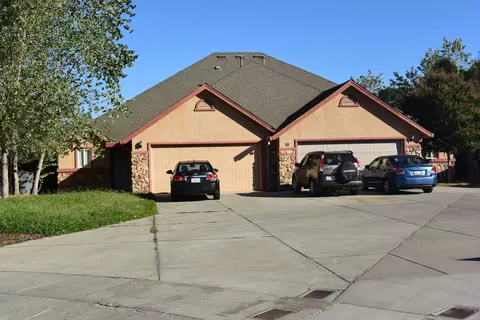 633 Marijean Way, Redding, CA 96003 photo 1