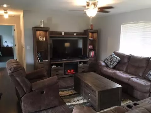 2537 Sabre Ct, Redding, CA 96002 photo 3