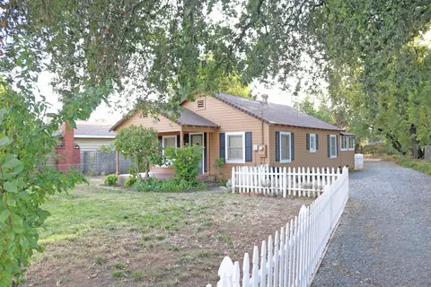 5250 E Bonnyview Rd, Redding, CA 96001 photo 1