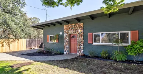 1351 Ridge Dr, Redding, CA 96001 photo 4