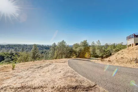 13805 Broken Branch Trl, Redding, CA 96003 photo 49