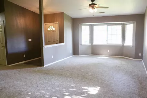 3070 Driftstone Dr, Anderson, CA 96007 photo 3