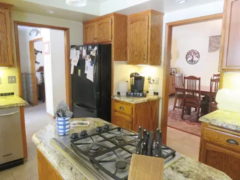 40294 Mcarthur Rd, Fall River Mills, CA 96028 photo 9