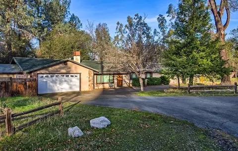 1710 Tiger Eye Rd, Redding, CA 96003 photo 2