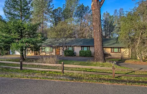 1710 Tiger Eye Rd, Redding, CA 96003 photo 1
