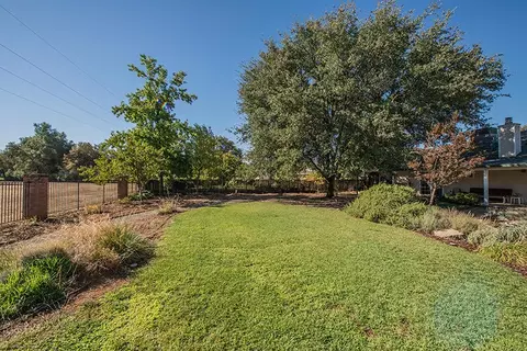 6813 Riata Dr, Redding, CA 96002 photo 8
