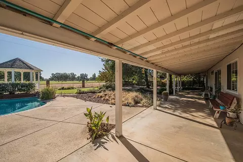 6813 Riata Dr, Redding, CA 96002 photo 11