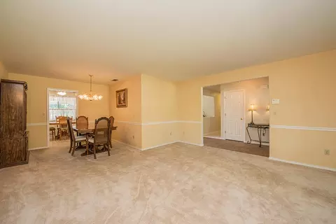 6813 Riata Dr, Redding, CA 96002 photo 18
