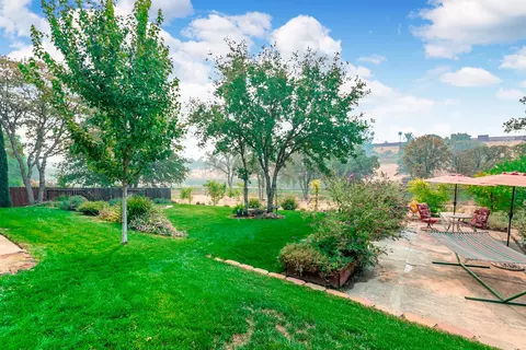 1041 Rollingview Dr, Redding, CA 96003 photo 36