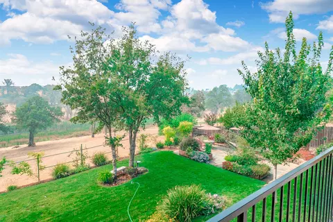 1041 Rollingview Dr, Redding, CA 96003 photo 35