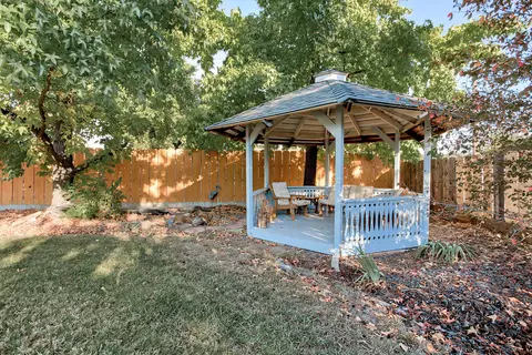 3235 Winding Way, Redding, CA 96003 photo 28