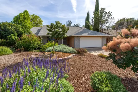 2645 Howard Dr, Redding, CA 96001 photo 1