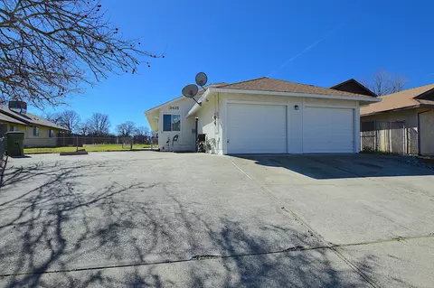 3415 Magnums Way, Redding, CA 96003 photo 3