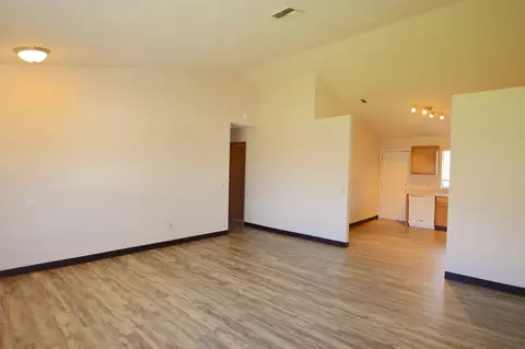 3415 Magnums Way, Redding, CA 96003 photo 5
