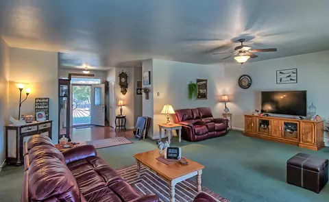 19375 Hunter Ct, Redding, CA 96003 photo 8