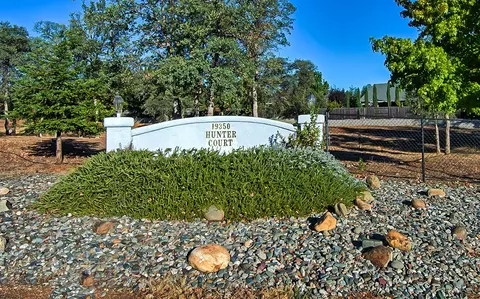 19375 Hunter Ct, Redding, CA 96003 photo 3