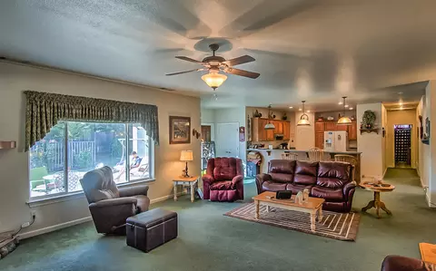 19375 Hunter Ct, Redding, CA 96003 photo 9