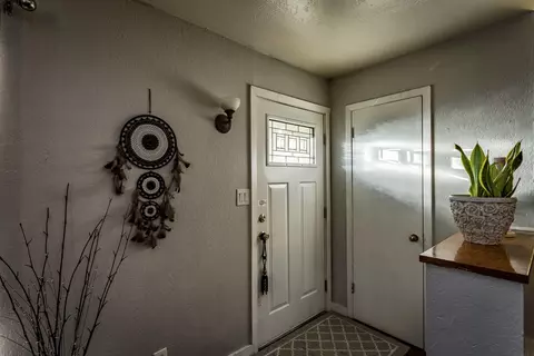 2661 Reservoir Ln, Redding, CA 96002 photo 5