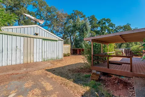 20546 Duryee Ln, Redding, CA 96002 photo 2