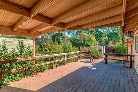 20546 Duryee Ln, Redding, CA 96002 photo 13
