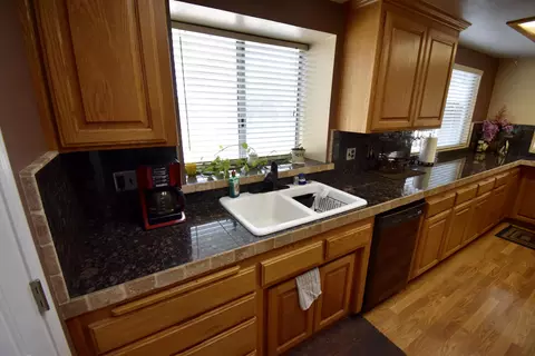1997 Saltu Dr, Redding, CA 96002 photo 14