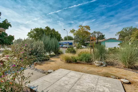 118 Woodhill Dr, Redding, CA 96003 photo 51