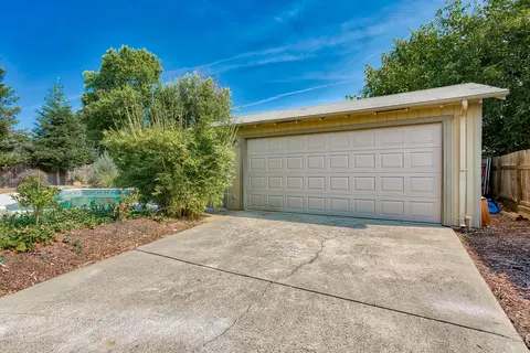 118 Woodhill Dr, Redding, CA 96003 photo 48