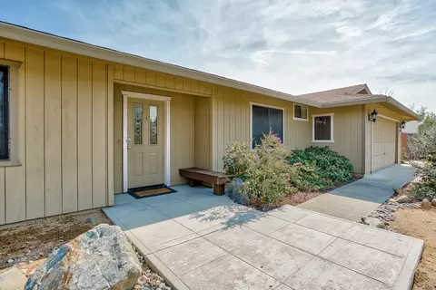 118 Woodhill Dr, Redding, CA 96003 photo 4